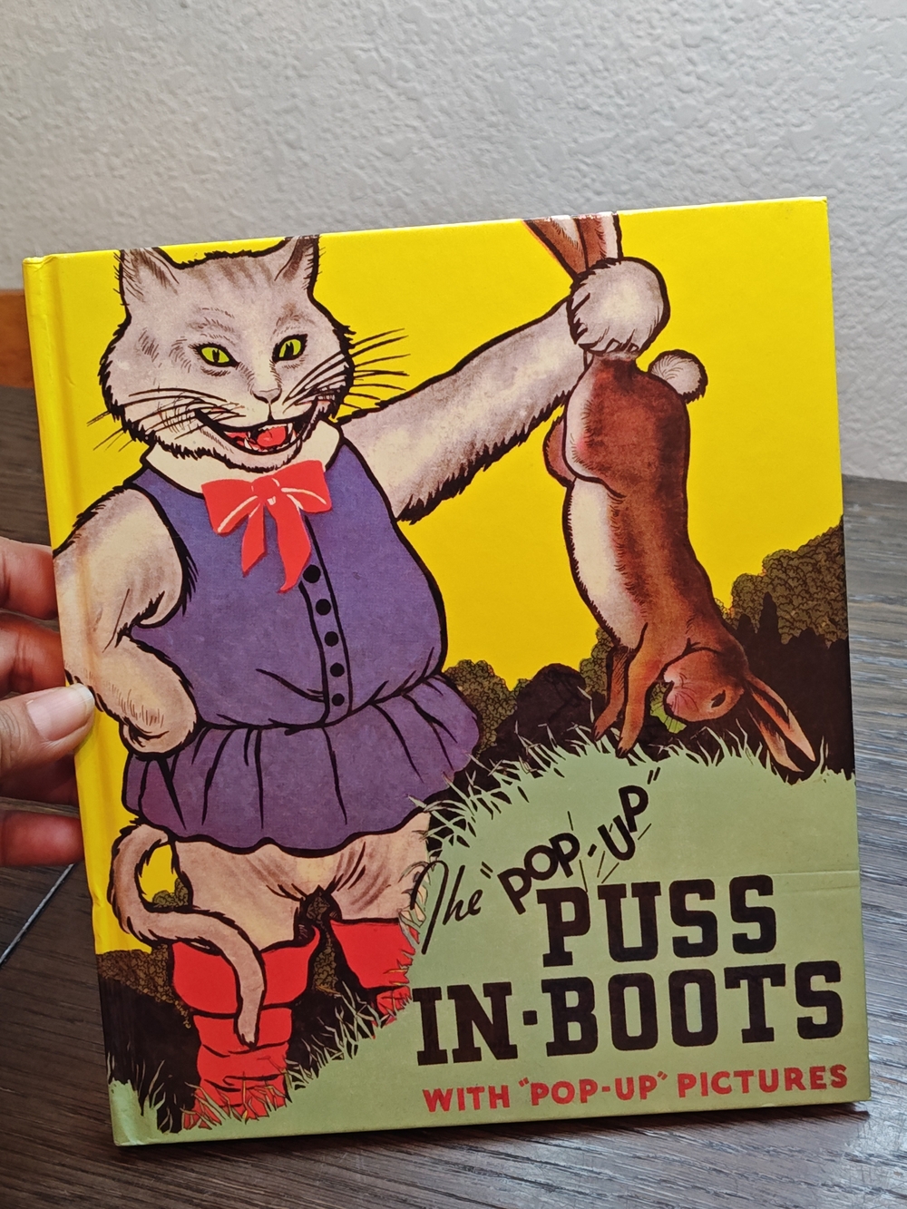 VINTAGE 1934 The "POP-UP" PUSS IN-BOOTS